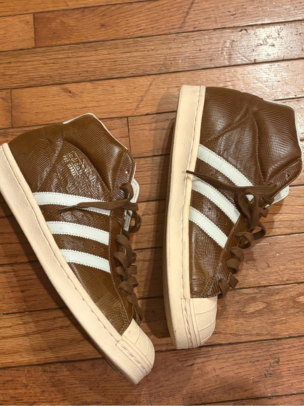adidas Pro Model Mid Top Men's Sneakers Brown With White Stripping Size 10 1/2